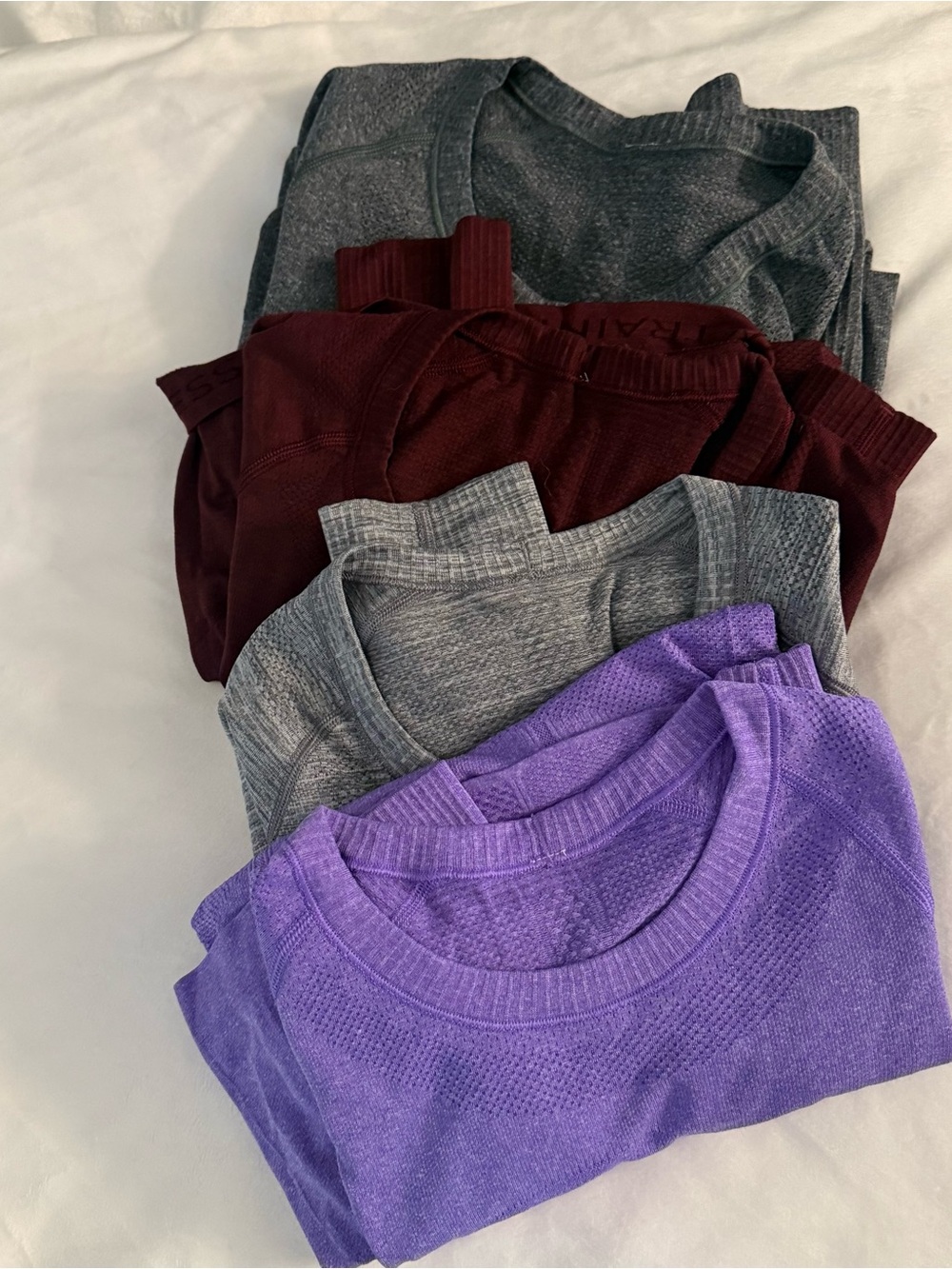 lululemon athletica Long Sleeve swiftly bundle